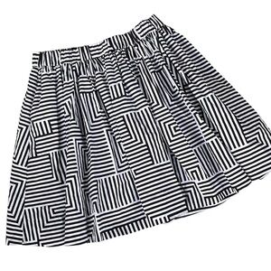 EUC Kate Spade Black White Geometric Pattern Flare Skirt